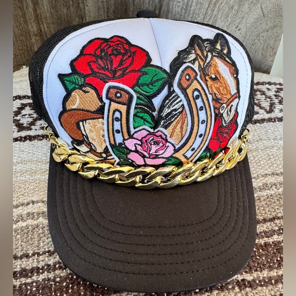 KIG Western Trucker Hat NWOT | Horseshoe Rose Horse Patch Gold Chain